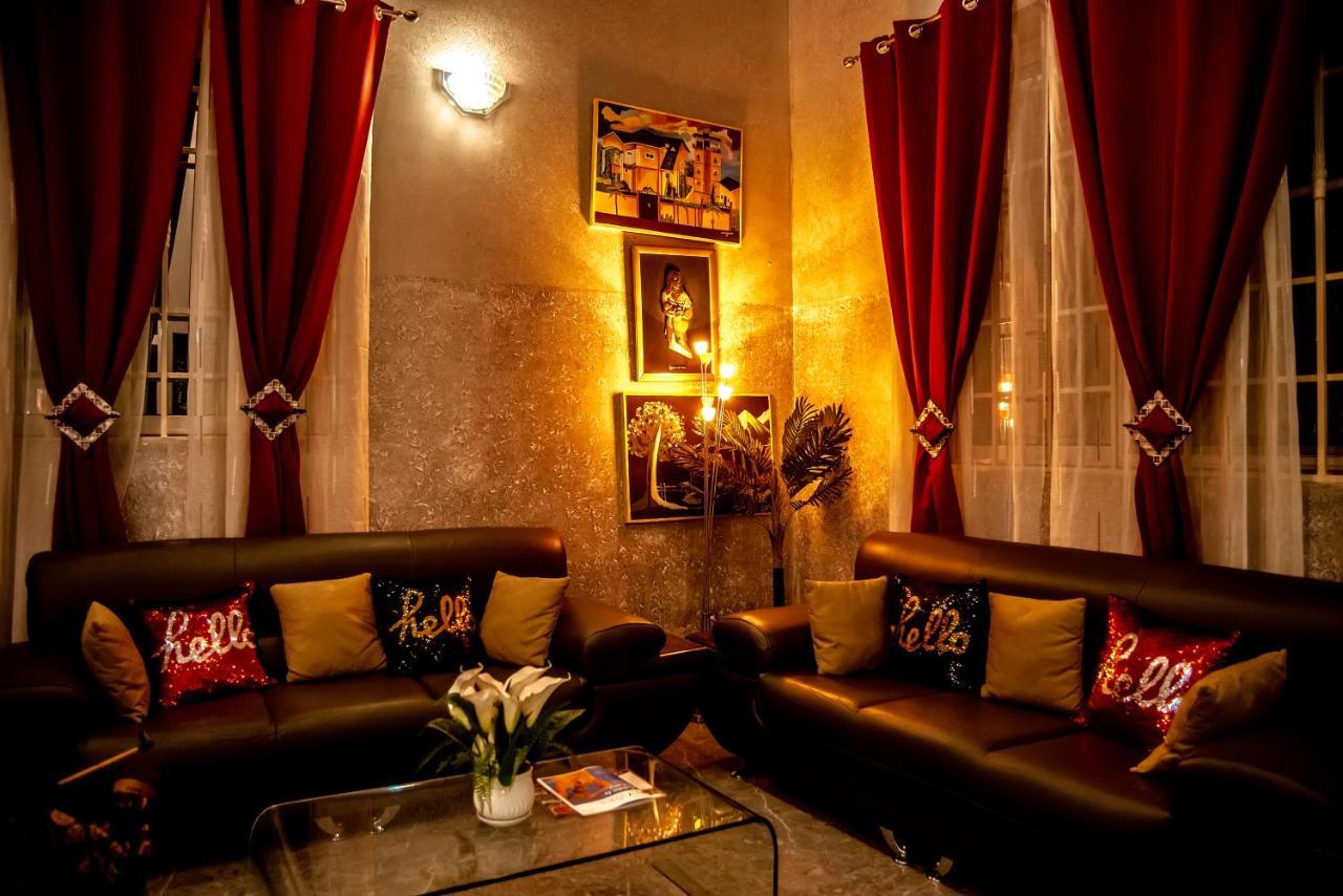 Homey Lodge Кумасі Екстер'єр фото