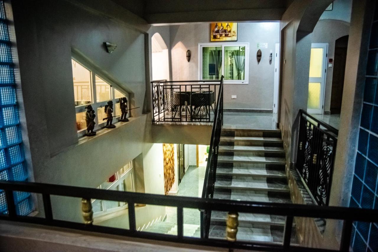 Homey Lodge Кумасі Екстер'єр фото